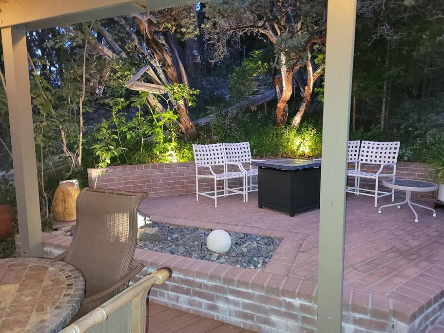 Casa De Los Arboles! Delight & Solitude Abound! Pine Cove Exterior foto